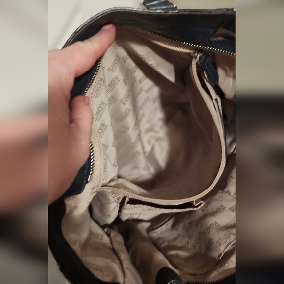 Michael Kors Leather Convertible Crossbody Bag Dark Blue 15" X 11.5" - Picture 14 of 14